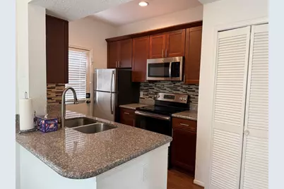 7575 Cambridge Street #2204, Houston, TX 77054 - Photo 2