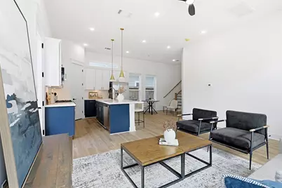 8919 Sunshine Laverne Lane, Houston, TX 77080 - Photo 6