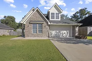 790 Bridgeview, Bridge City, TX 77611 - Photo 2