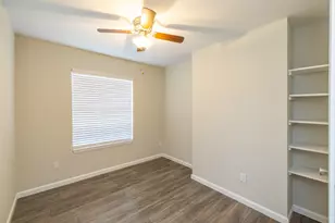2750 Holly Hall St, Houston, TX 77054 - Photo 14