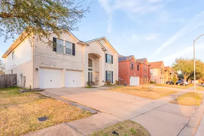 12522 E Nantucket Road, Sugar Land, TX 77478 - Photo 4