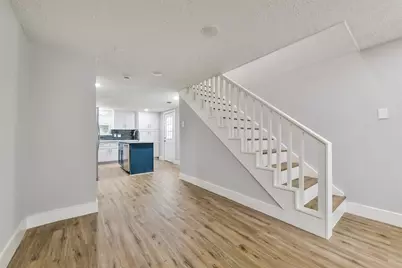 1412 Avenue M 1/2, Galveston, TX 77550 - Photo 8