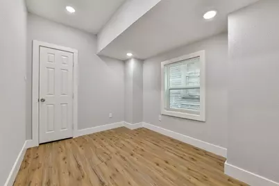 1412 Avenue M 1/2, Galveston, TX 77550 - Photo 20