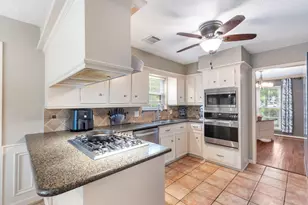 15619 Pebble Bend Dr, Houston, TX 77068 - Photo 14