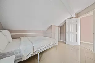 8629 Kinghaven St, Houston, TX 77083 - Photo 32