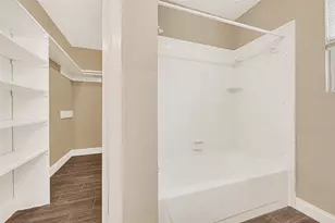 13439 White Cliff Dr, Houston, TX 77065 - Photo 16