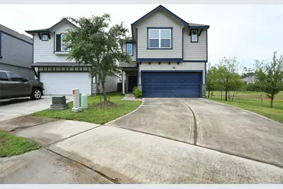 104 Camelot Place Court, Conroe, TX 77304 - Photo 2