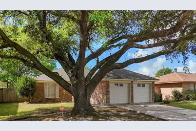 2205 Buchanan Drive, Baytown, TX 77520 - Photo 2