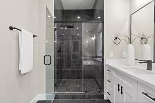 1195 W 19th St, Houston, TX 77008 - Photo 34