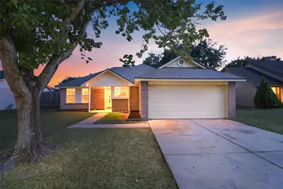 2807 Custer Drive, League City, TX 77573 - Photo 1