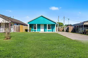 3005 Florida St, Dickinson, TX 77539 - Photo 1