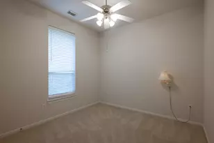 22 W Windsor Hills Cir, Conroe, TX 77384 - Photo 14