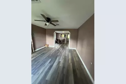 309 Aycock Street, Clute, TX 77531 - Photo 4