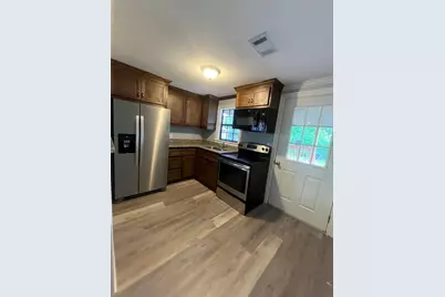 309 Aycock Street, Clute, TX 77531 - Photo 2