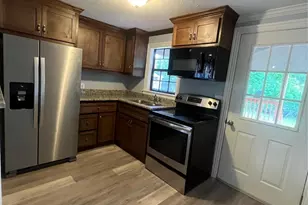 309 Aycock St, Clute, TX 77531 - Photo 2