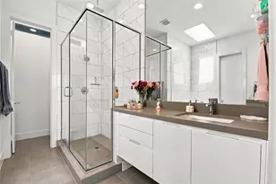 1156 W 19th St, Houston, TX 77008 - Photo 22