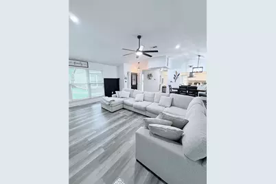 528 Belmont Drive, Friendswood, TX 77546 - Photo 6