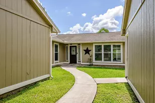 528 Belmont Dr, Friendswood, TX 77546 - Photo 4