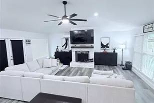 528 Belmont Dr, Friendswood, TX 77546 - Photo 10