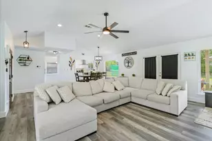 528 Belmont Dr, Friendswood, TX 77546 - Photo 10