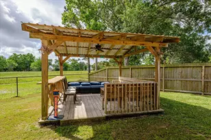 528 Belmont Dr, Friendswood, TX 77546 - Photo 24