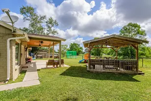 528 Belmont Dr, Friendswood, TX 77546 - Photo 22