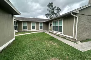 528 Belmont Dr, Friendswood, TX 77546 - Photo 8