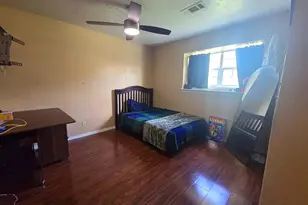 3000 2nd Ave N, Texas City, TX 77590 - Photo 18