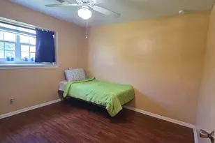3000 2nd Ave N, Texas City, TX 77590 - Photo 22
