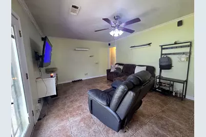 3000 2nd Avenue N, Texas City, TX 77590 - Photo 4