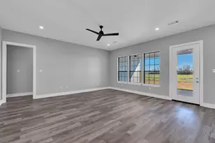 519 Chuckwagon Trail, Angleton, TX 77515 - Photo 6