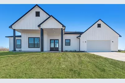 519 Chuckwagon Trail, Angleton, TX 77515 - Photo 2