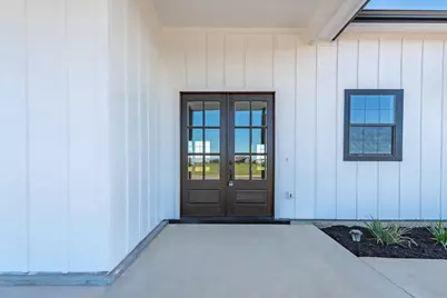 519 Chuckwagon Trail, Angleton, TX 77515 - Photo 4