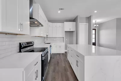 519 Chuckwagon Trail, Angleton, TX 77515 - Photo 10