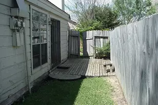 10822 Lynnbrook Dr Dr, Houston, TX 77042 - Photo 4