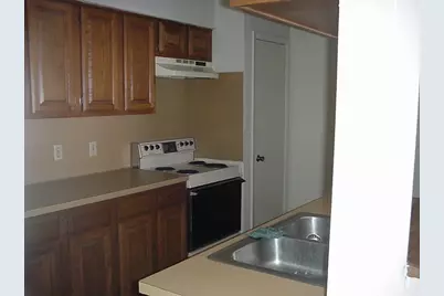 10822 Lynnbrook Dr Drive #B, Houston, TX 77042 - Photo 6