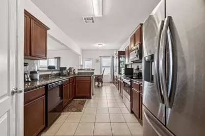9811 Montana Sapphire Lane, Rosharon, TX 77583 - Photo 8