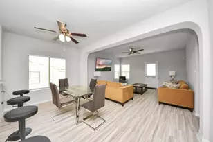 1654 Sequoia Run Dr, Rosharon, TX 77583 - Photo 4