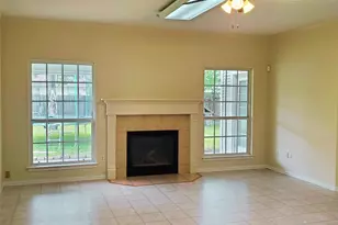 7920 Buttercup Dr, Beaumont, TX 77713 - Photo 10