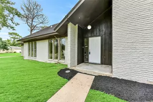 15503 Wandering Trail, Friendswood, TX 77546 - Photo 2