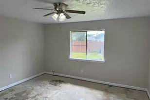 16528 Monte Carlo Ln, Houston, TX 77053 - Photo 6