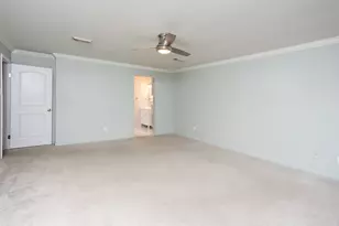 9800 Pagewood Ln, Houston, TX 77042 - Photo 22