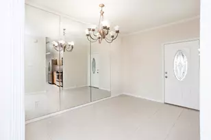 9800 Pagewood Ln, Houston, TX 77042 - Photo 12