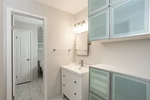 9800 Pagewood Ln, Houston, TX 77042 - Photo 26