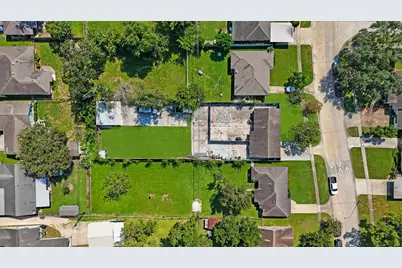 8506 Montridge Drive, Houston, TX 77055 - Photo 8