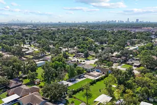 8506 Montridge Dr, Houston, TX 77055 - Photo 4