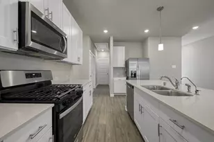 9522 Sugar Berry Dr, Conroe, TX 77385 - Photo 10