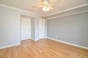 4633 Wild Indigo St, Houston, TX 77027 - Photo 12