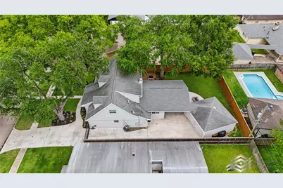 5951 Valkeith Drive, Houston, TX 77096 - Photo 38