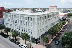 2207 Postoffice, Galveston, TX 77550 - Photo 36